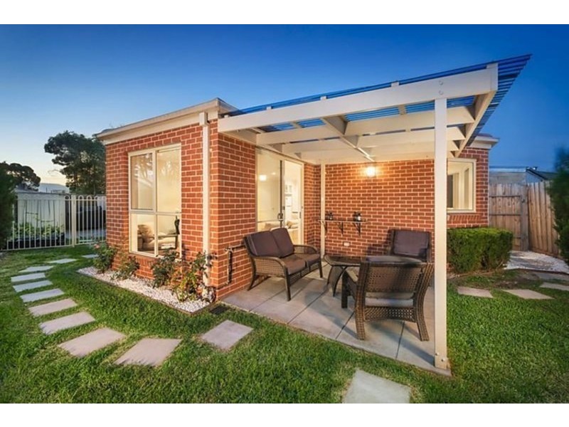 2/51 Leonard Close, Clarinda VIC 3169