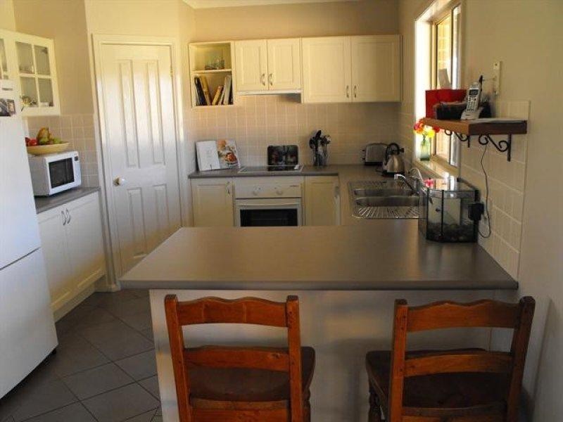 28 Battalion Drive, Cowra NSW 2794