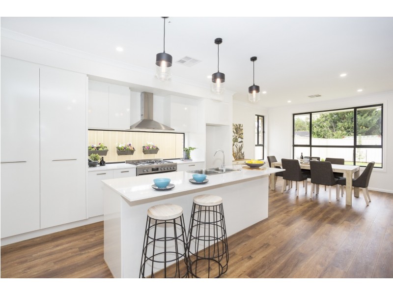 11 Frontenac Avenue, Panorama SA 5041