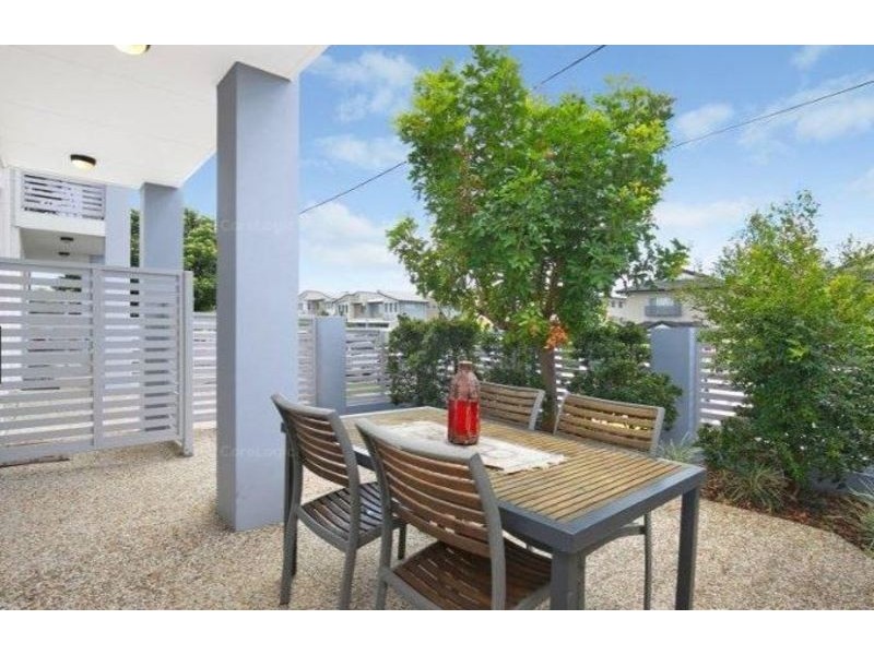 1/86 Adelaide Street, Carina QLD 4152