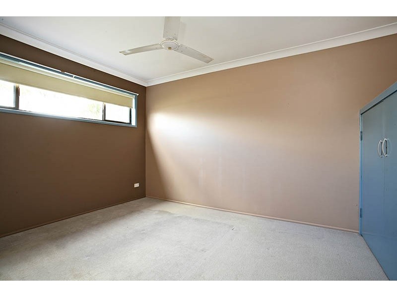 21 Parkroyal Crescent, Regents Park QLD 4118