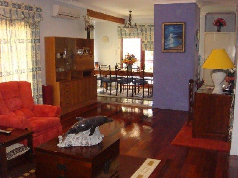 57 Waverley Road, Camp Hill QLD 4152