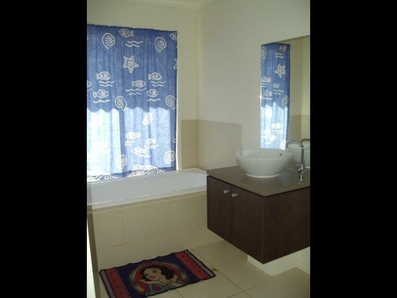 6 Drysdale Place, Brookfield VIC 3338