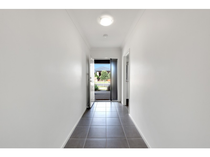 1 Diadem Way, Williams Landing VIC 3027