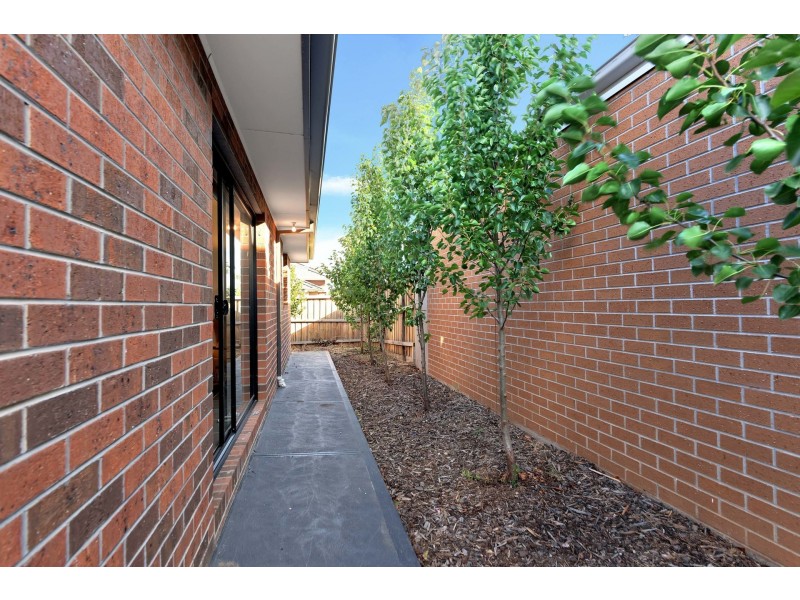 1 Diadem Way, Williams Landing VIC 3027