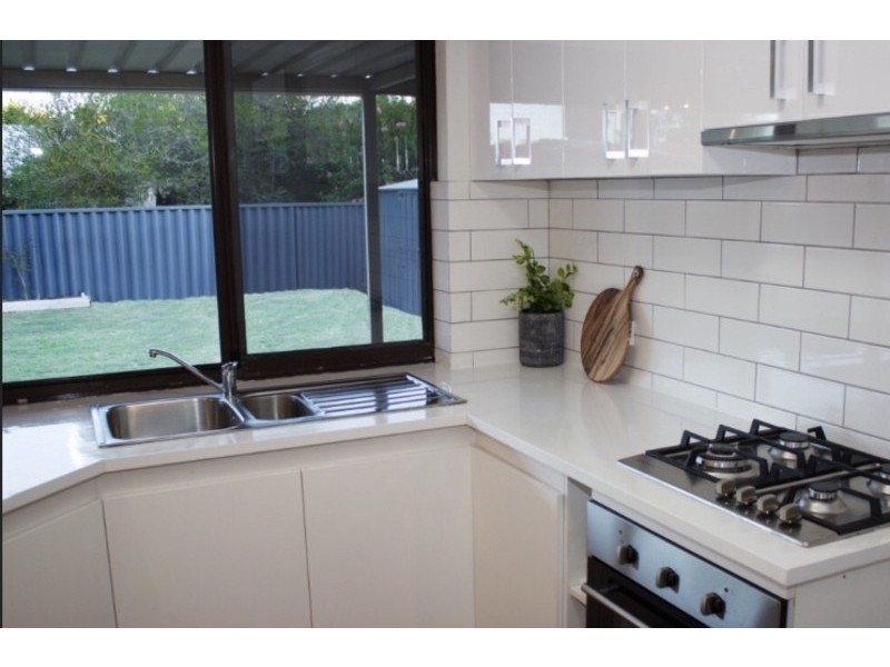 11 Maiden Park Road, Withers WA 6230