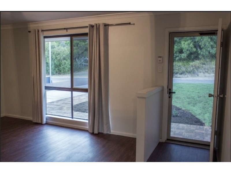 11 Maiden Park Road, Withers WA 6230