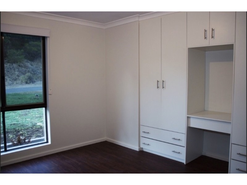 11 Maiden Park Road, Withers WA 6230