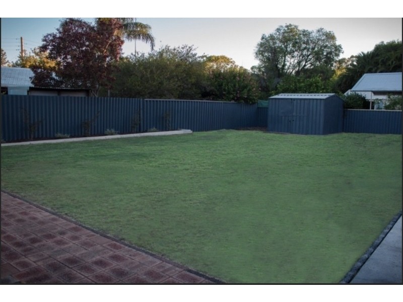 11 Maiden Park Road, Withers WA 6230