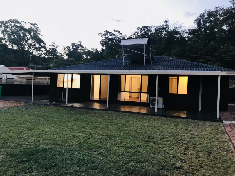 11 Maiden Park Road, Withers WA 6230