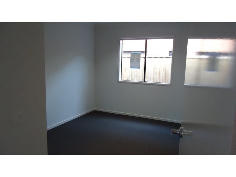 11 Oakham Drive, Williams Landing VIC 3027