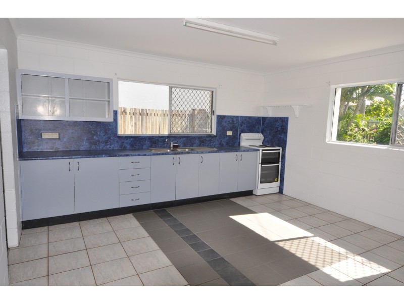 1/17 Stevenson Street, South Mackay QLD 4740
