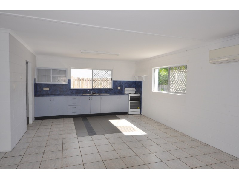 1/17 Stevenson Street, South Mackay QLD 4740
