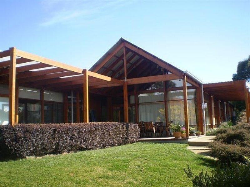 16 Jonathan Road, Gisborne VIC 3437