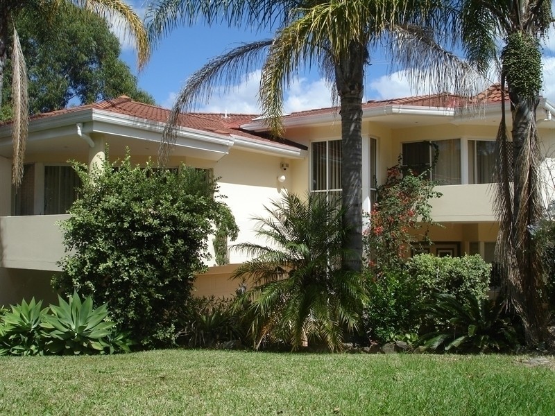 4 Blue Gum Drive, East Ryde NSW 2113