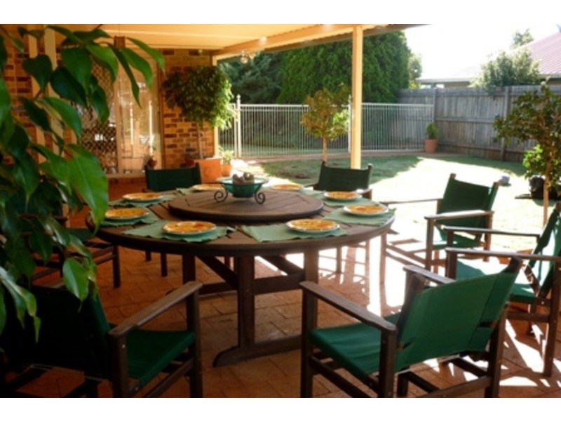 20 Emma Drive, Kearneys Spring QLD 4350