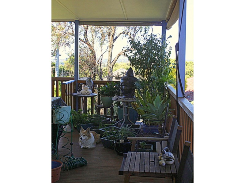 4 cross, Mayfield West NSW 2304