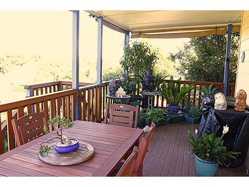 4 cross, Mayfield West NSW 2304