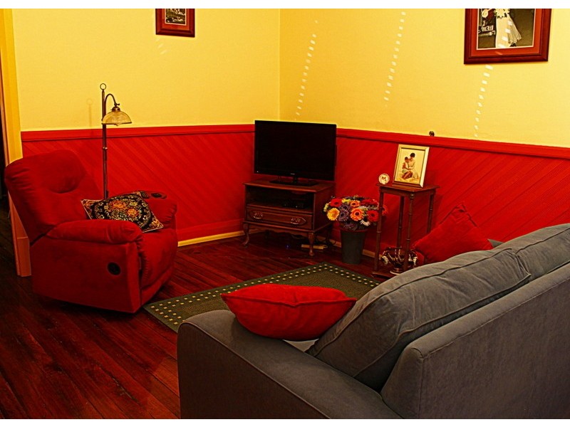 4 cross, Mayfield West NSW 2304