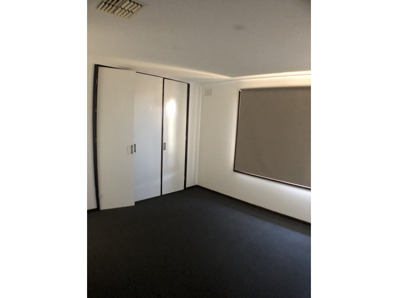 284 Sunshine Avenue, Kealba VIC 3021