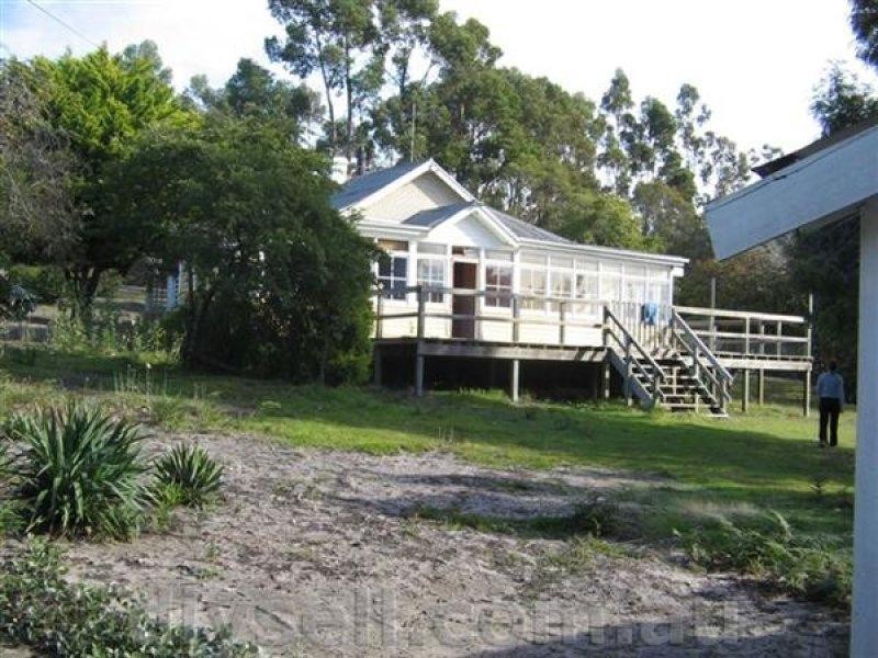 8 Hoods Road, Spring Beach TAS 7190