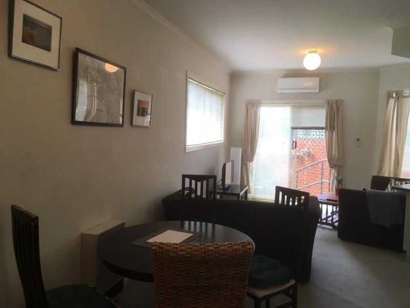 2/25 Barkly Street, Carlton VIC 3053