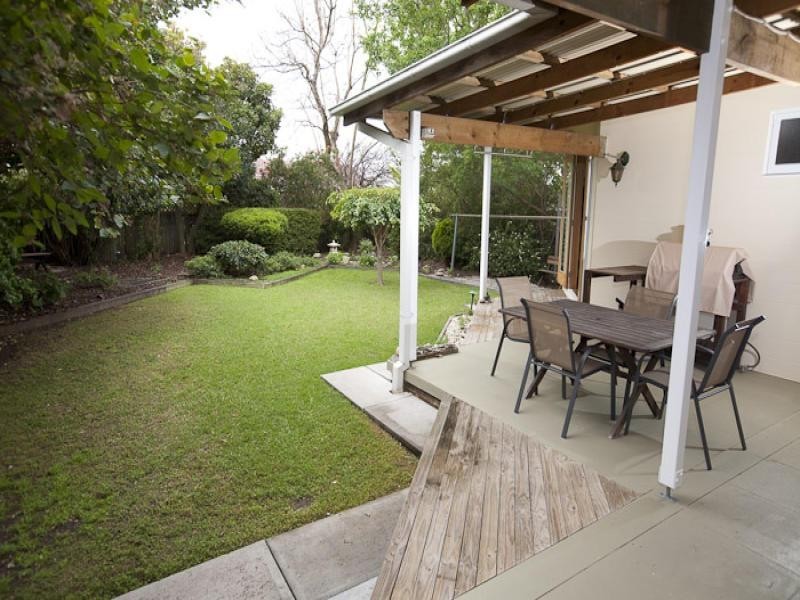 82 Dumfries Ave, Mount Ousley NSW 2519
