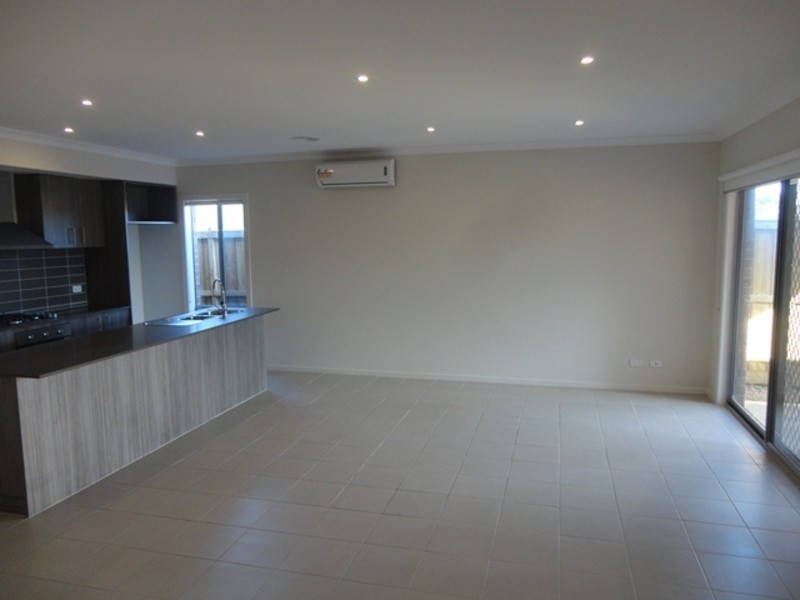 12 Maremma Drive, Mernda VIC 3754