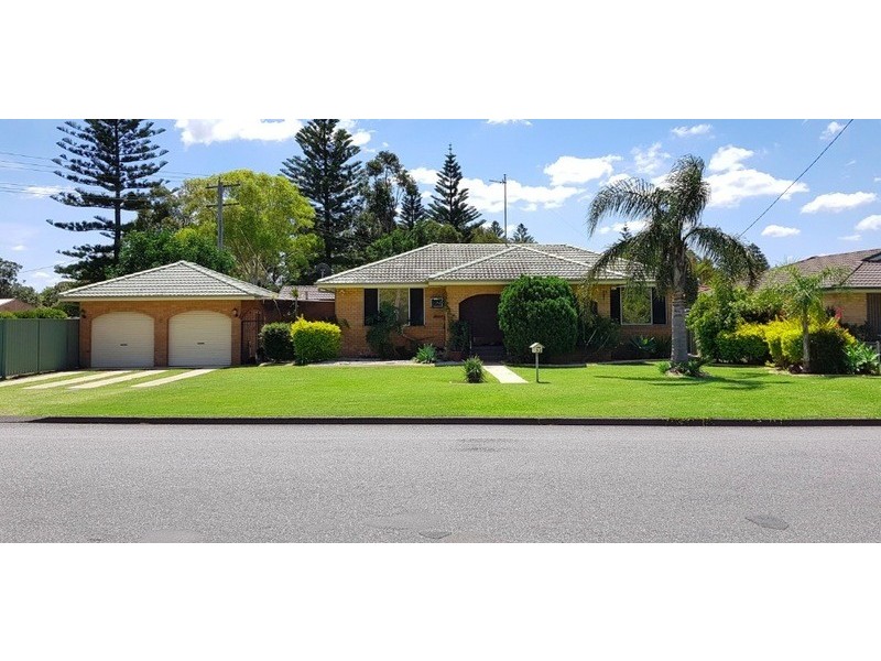 32 Beatty Boulevarde, Tanilba Bay NSW 2319