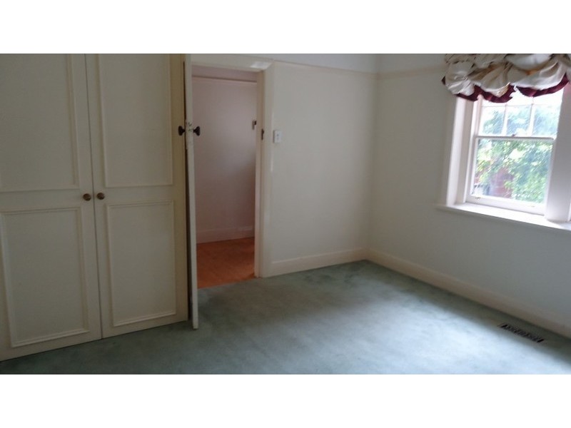 29 Parer Street, Burwood VIC 3125