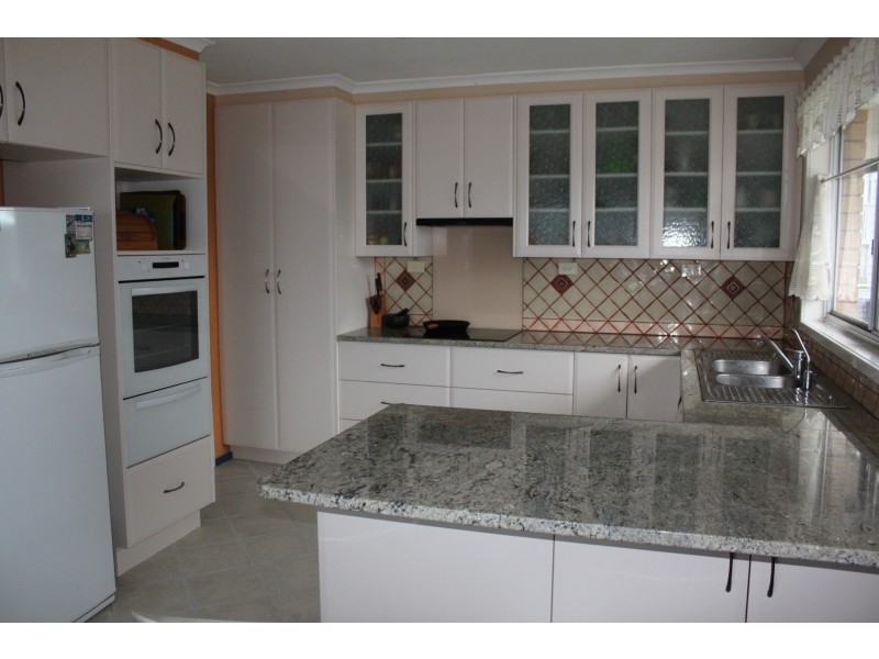 8 Caswell Crescent, Tanilba Bay NSW 2319