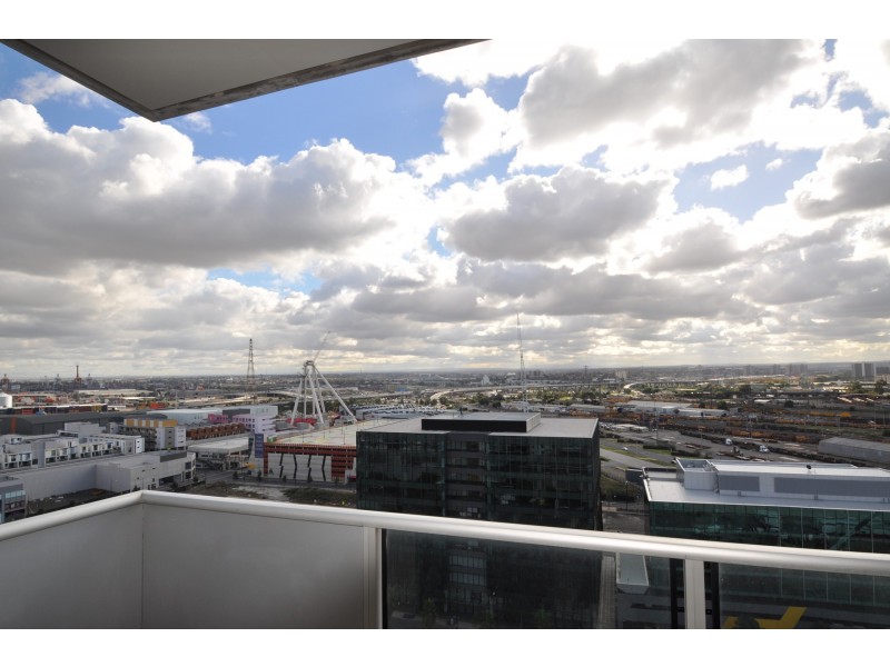 1708/5 Caravel Lane, Docklands VIC 3008