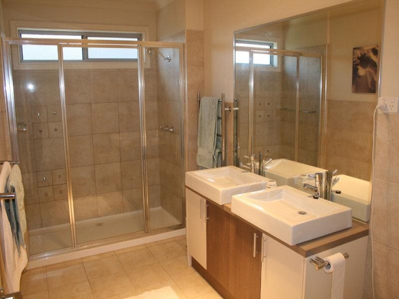 5 Lennon Boulevard, Point Cook VIC 3030