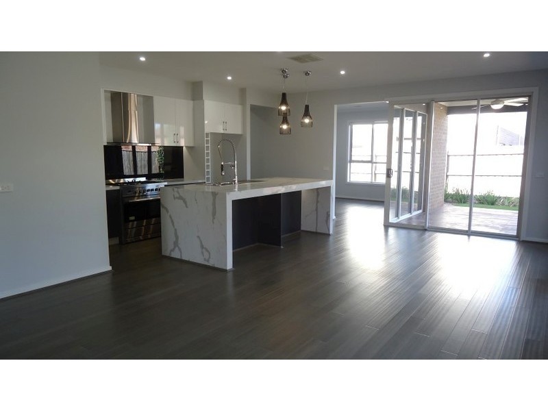 12 Nova Avenue, Truganina VIC 3029