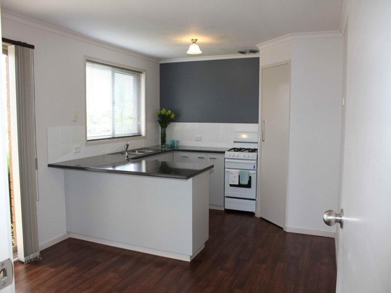 11 Lockwood Mews, Kangaroo Flat VIC 3555