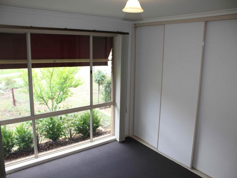 11 Lockwood Mews, Kangaroo Flat VIC 3555