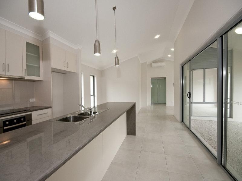 5 White Oak Street, Sippy Downs QLD 4556