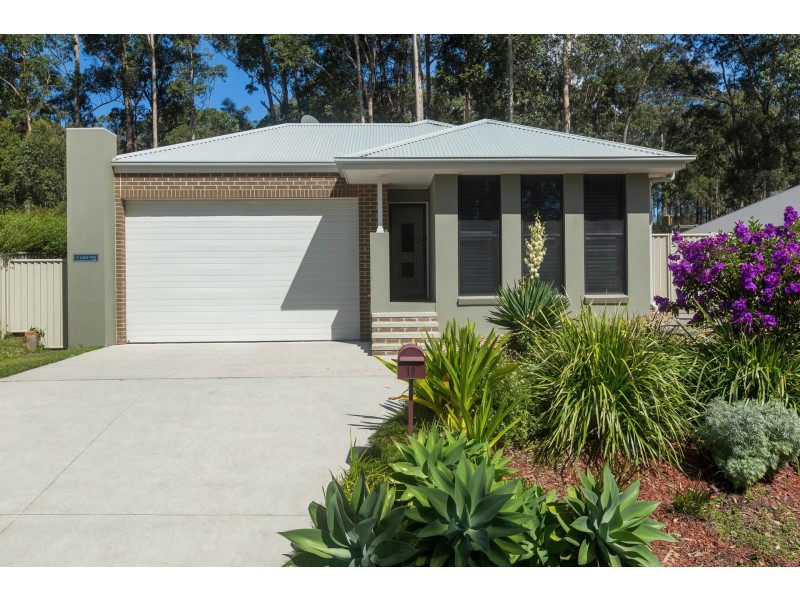 19 Luks Way, Batemans Bay NSW 2536