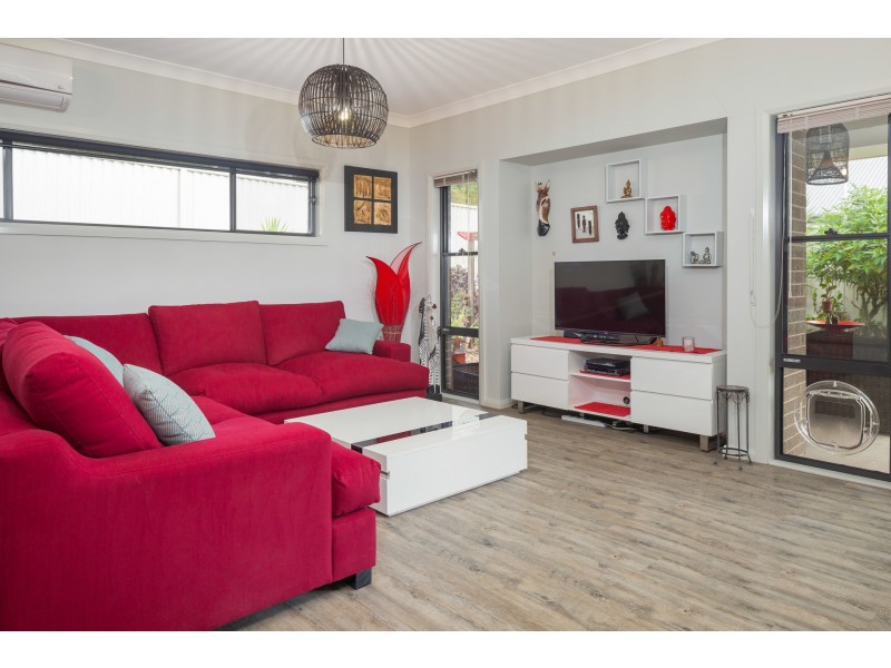 19 Luks Way, Batemans Bay NSW 2536