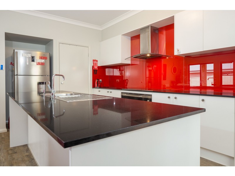 19 Luks Way, Batemans Bay NSW 2536
