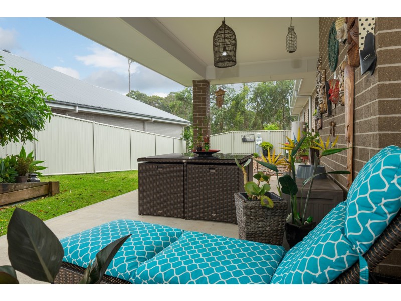 19 Luks Way, Batemans Bay NSW 2536