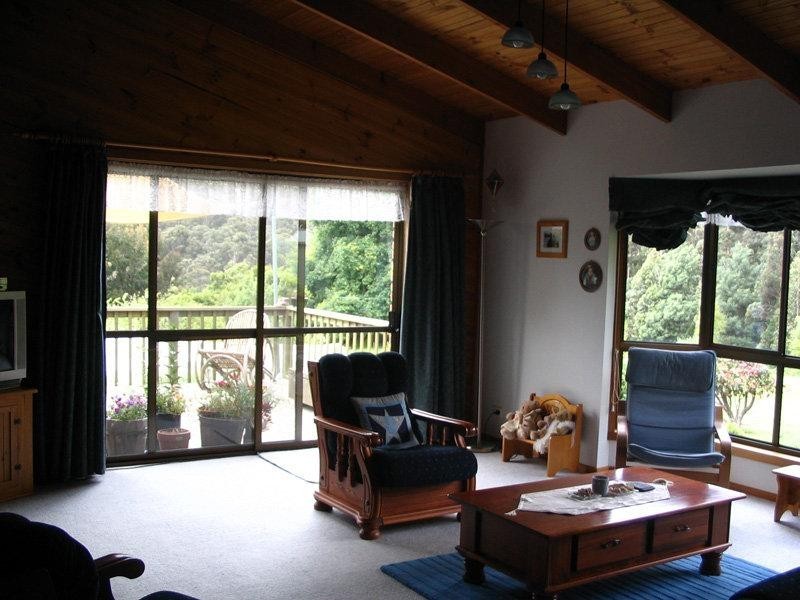 9 Nala Road, Oyster Cove TAS 7150