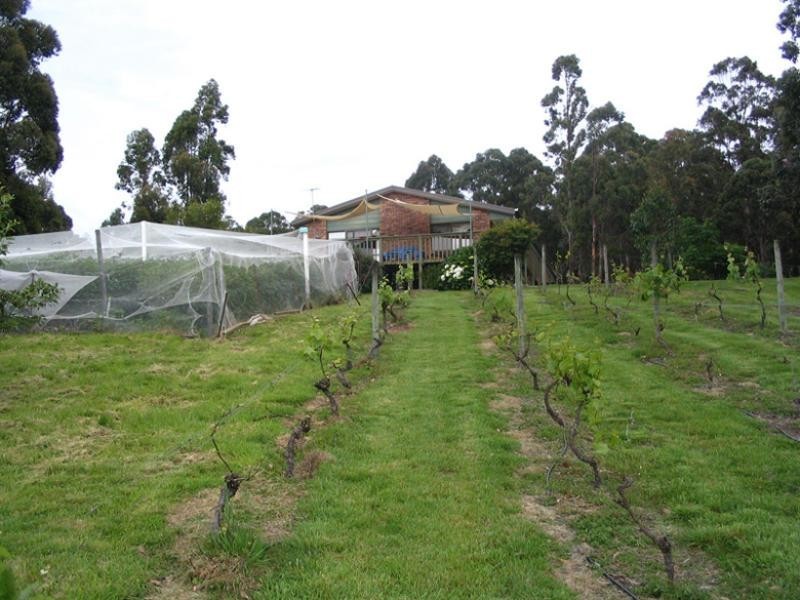 9 Nala Road, Oyster Cove TAS 7150