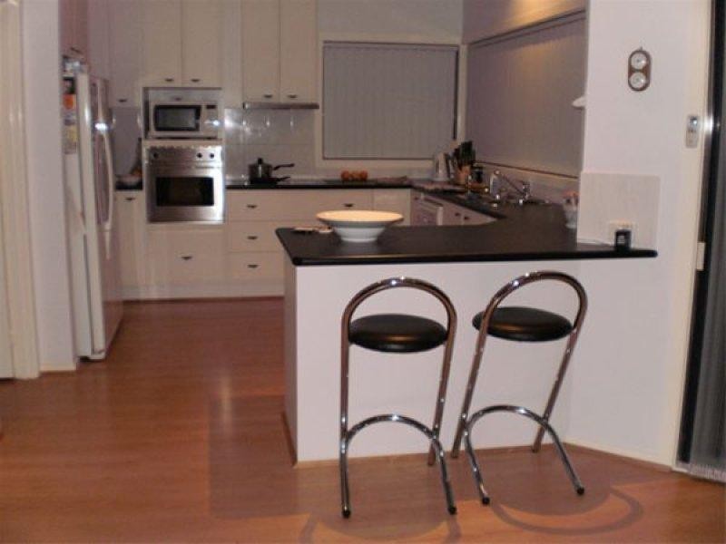 10 Willow Court, Batemans Bay NSW 2536