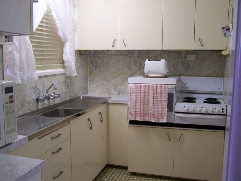 1 Lynne Street, Centenary Heights QLD 4350