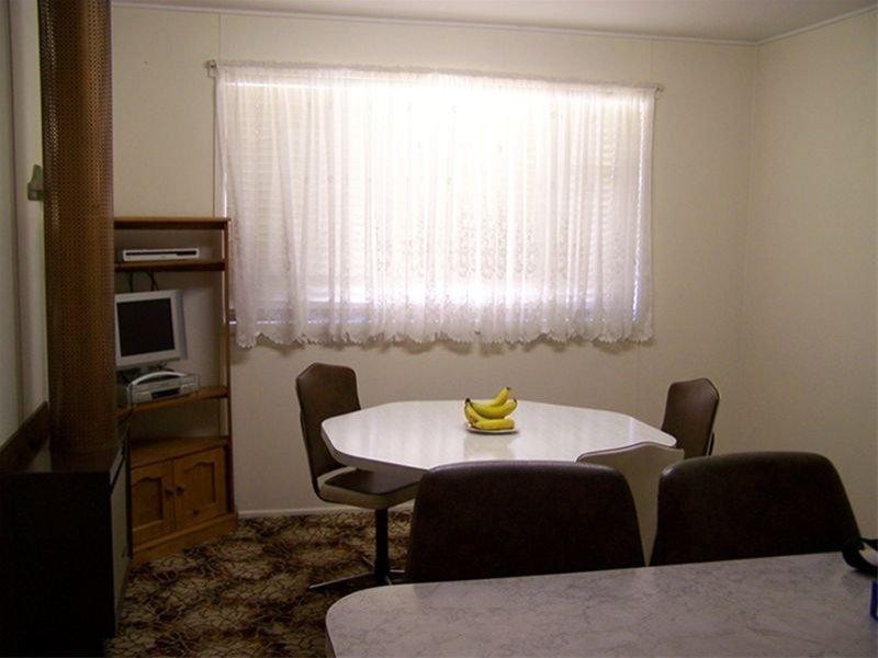 1 Lynne Street, Centenary Heights QLD 4350