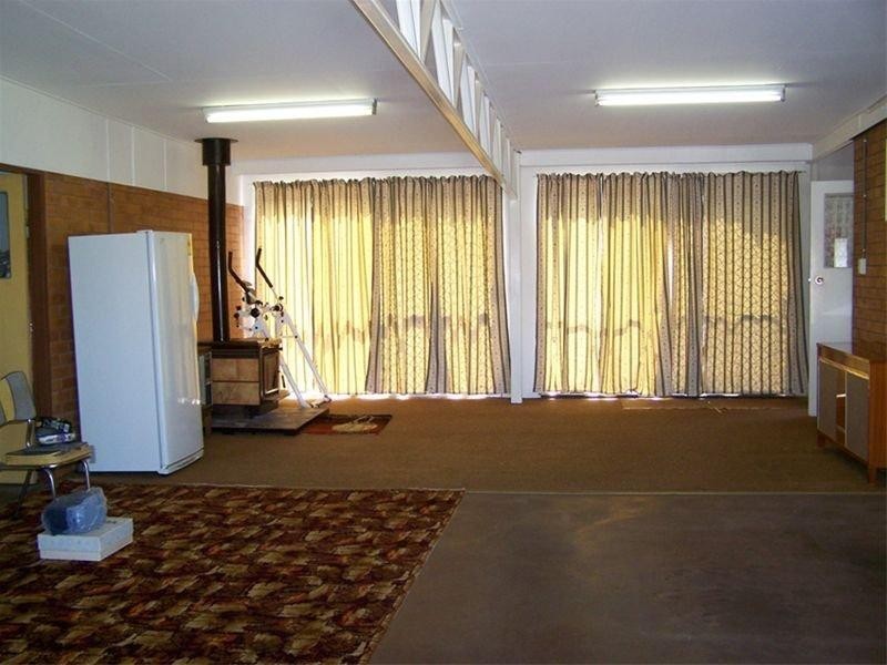 1 Lynne Street, Centenary Heights QLD 4350