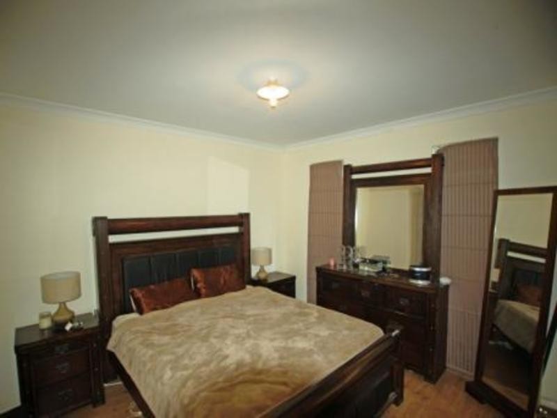 221 Landsdale Road, Landsdale WA 6065