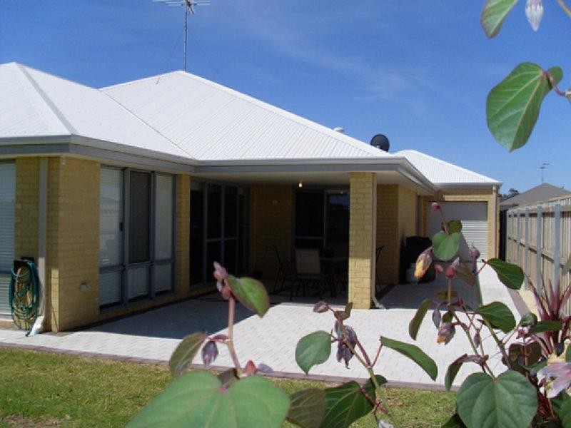 50 Seascapes Boulevard, Halls Head WA 6210