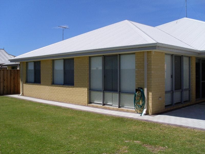50 Seascapes Boulevard, Halls Head WA 6210